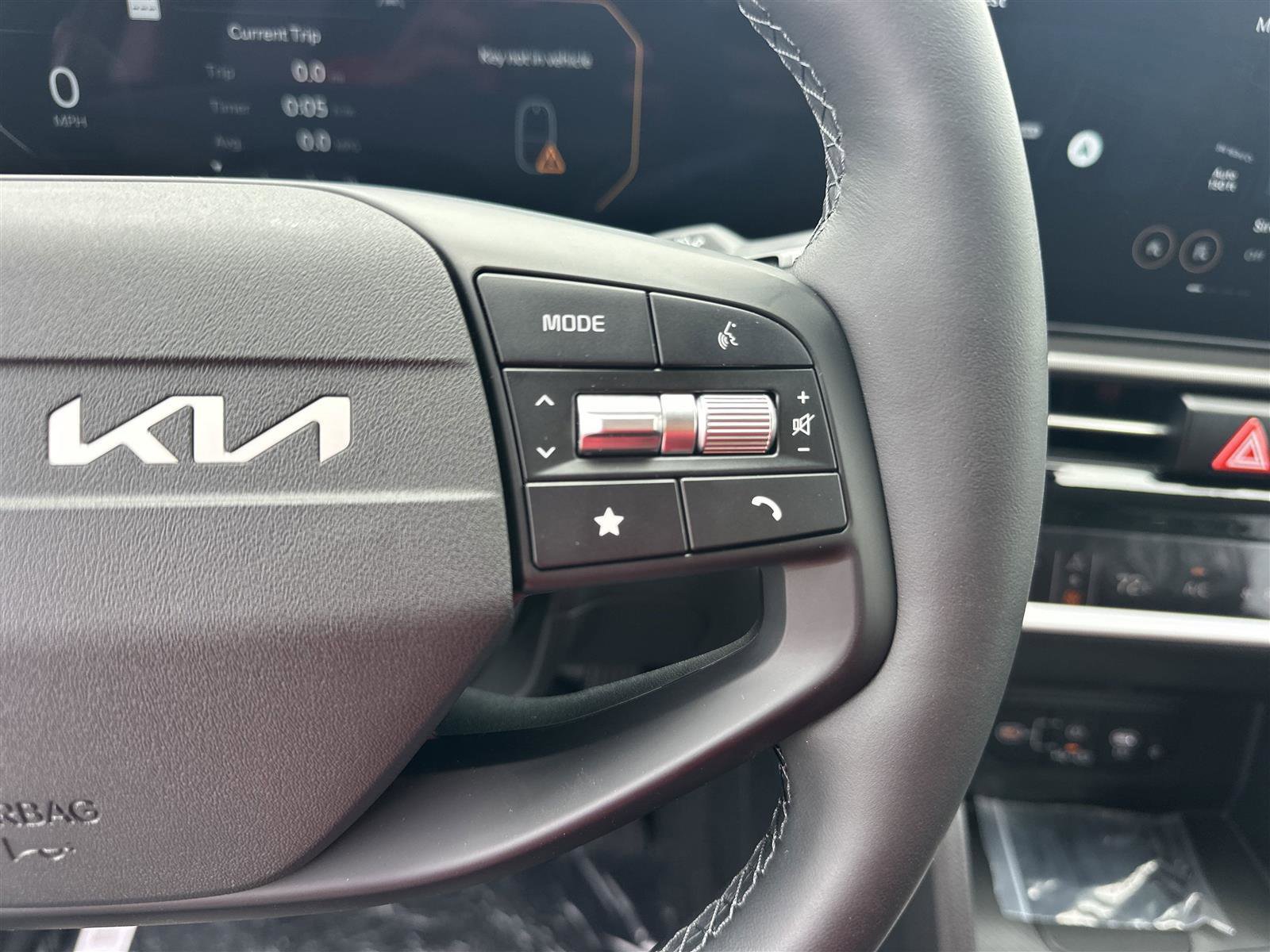 New 2026 Kia Sportage SX image 11