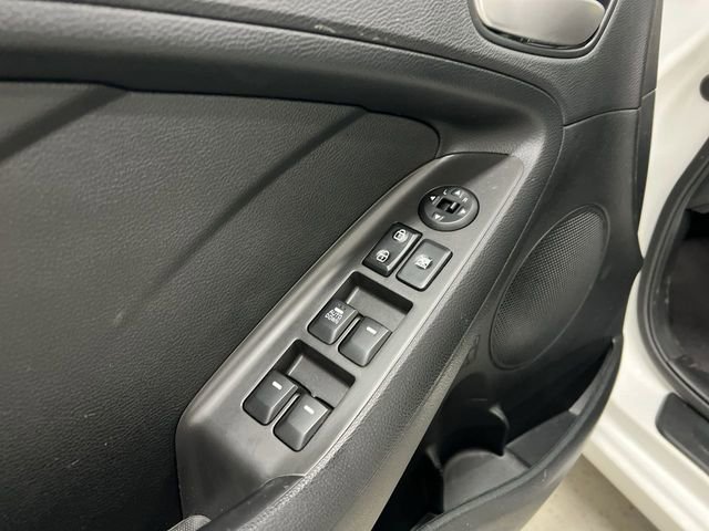 Used 2017 Kia Forte LX FWD image 19