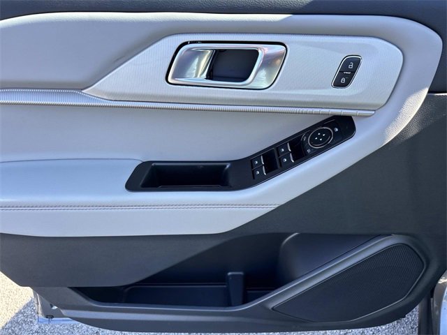 New 2026 Ford Explorer Active image 21