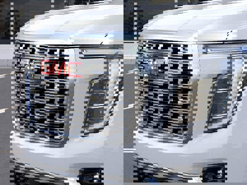 New 2026 GMC Yukon XL Denali w/ Denali Reserve Package image 13