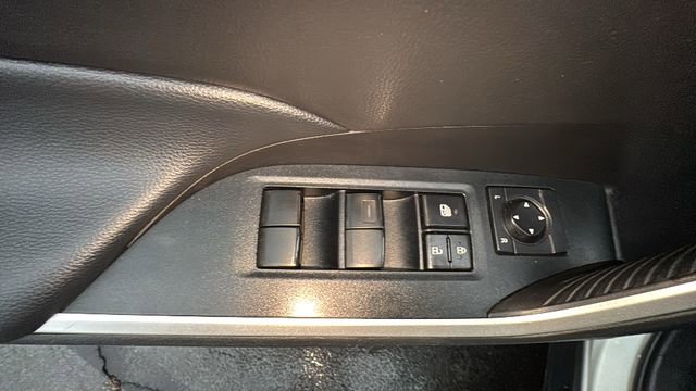 Used 2023 Toyota RAV4 LE AWD/4WD image 13