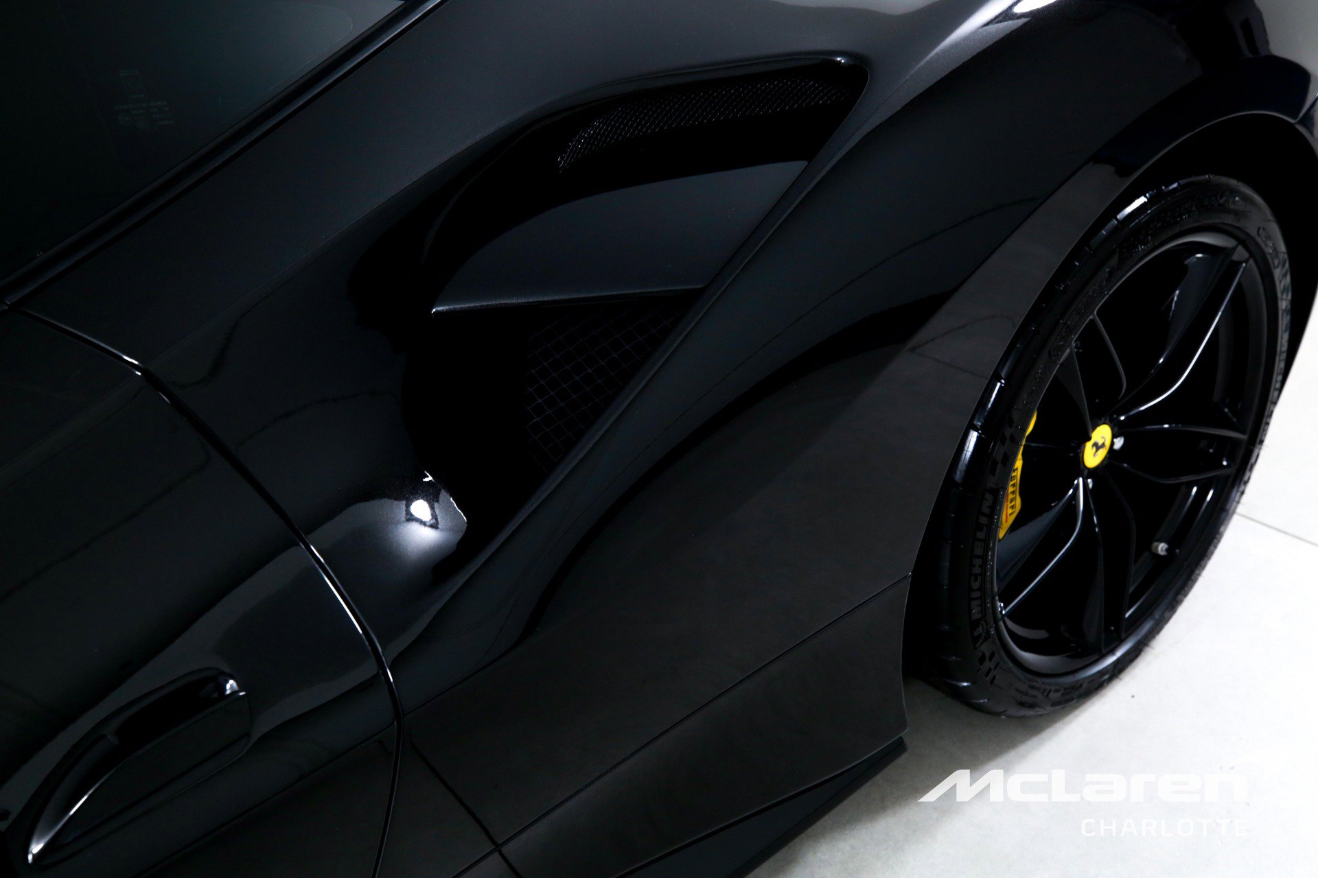 Used 2018 Ferrari 488 GTB RWD image 30