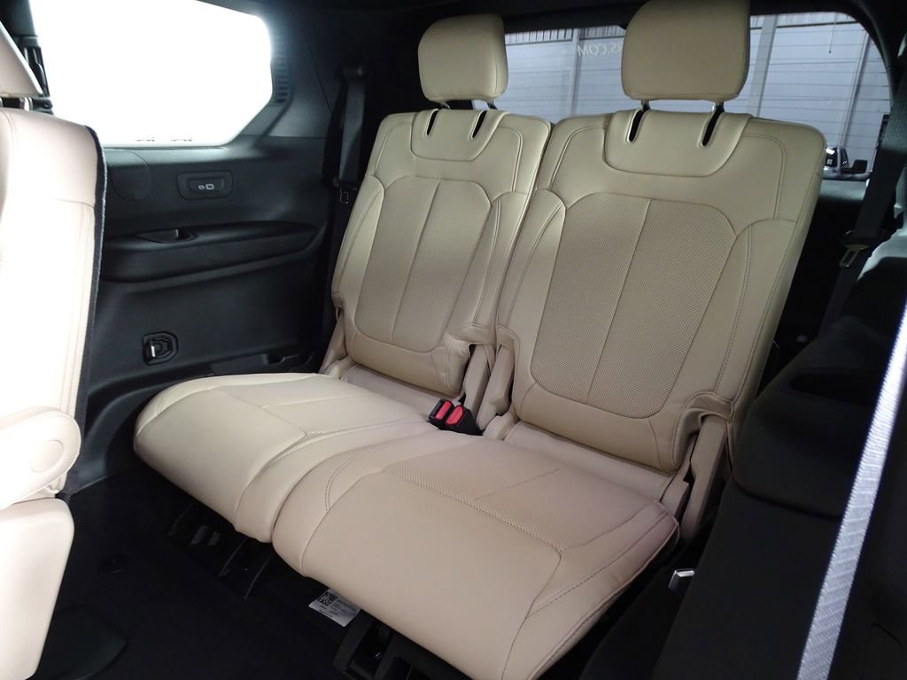 New 2025 Jeep Grand Cherokee L Limited image 15