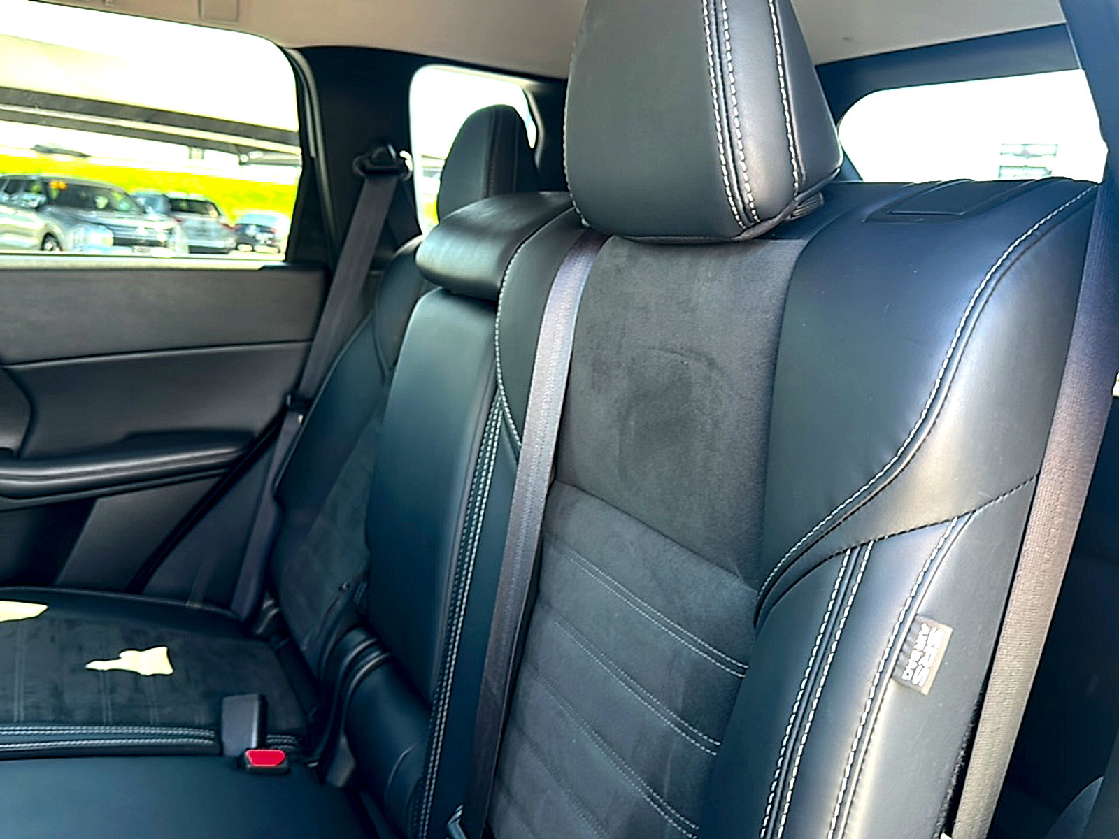 Used 2024 Mitsubishi Outlander SE FWD image 19