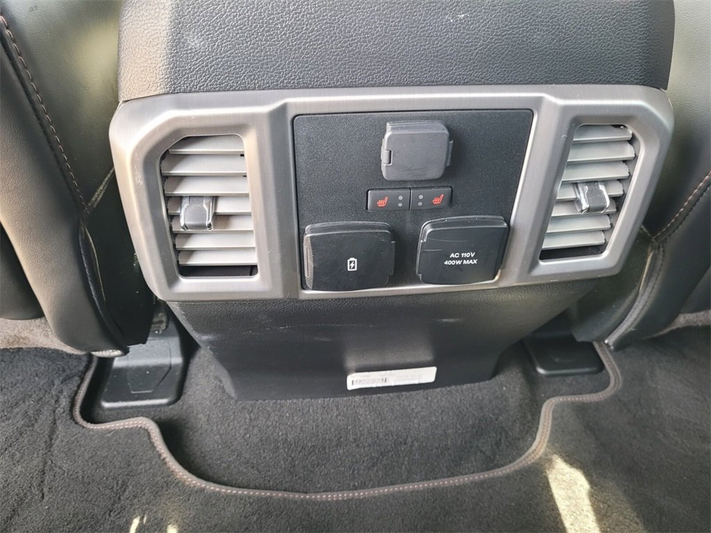 Used 2020 Ford F250 Platinum w/ FX4 Off-Road Package image 16