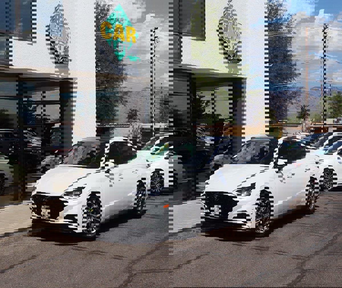 Used 2022 Hyundai Sonata SEL w/ Convenience Package FWD image 2