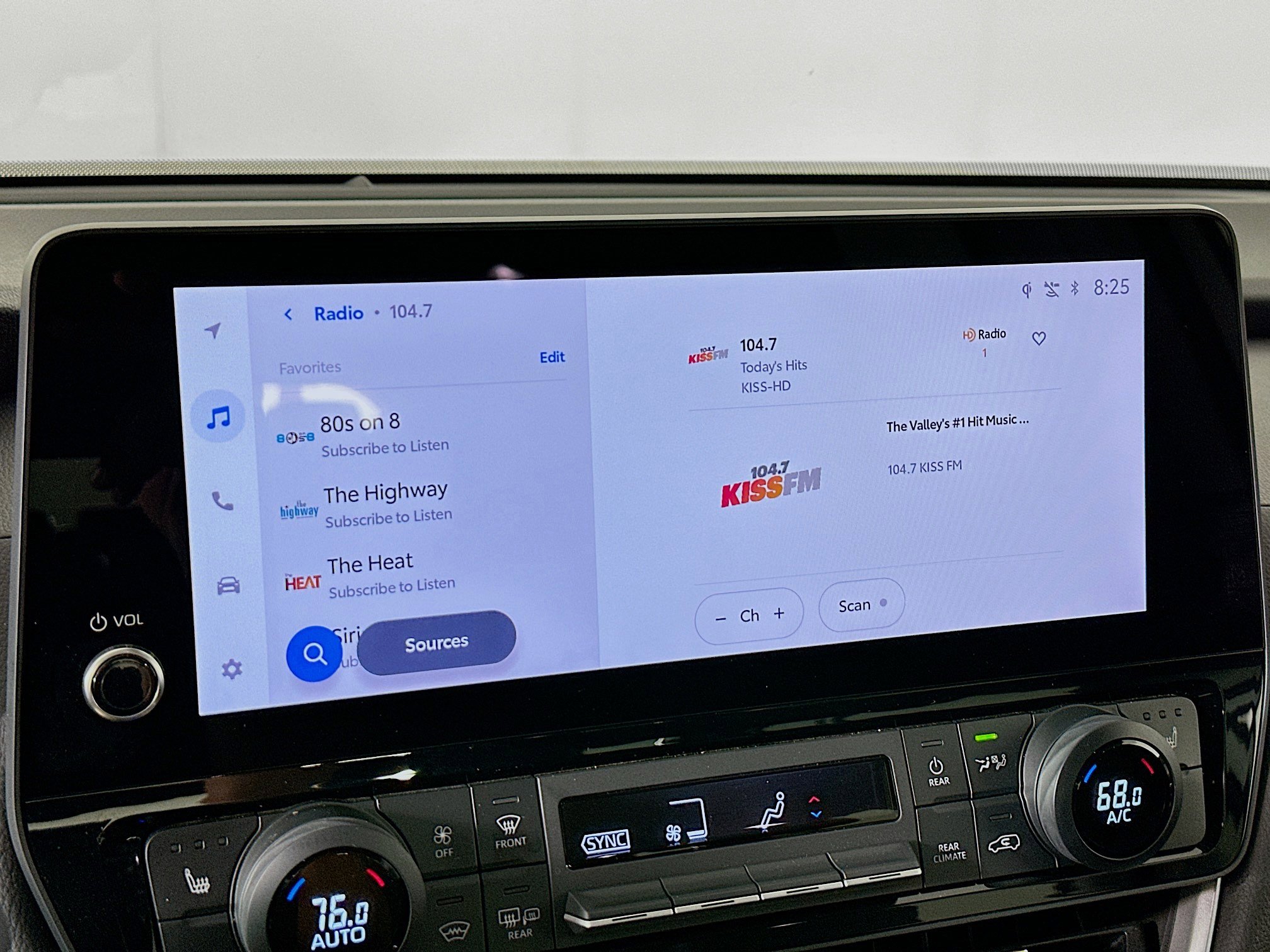 Used 2025 Toyota Grand Highlander AWD image 21