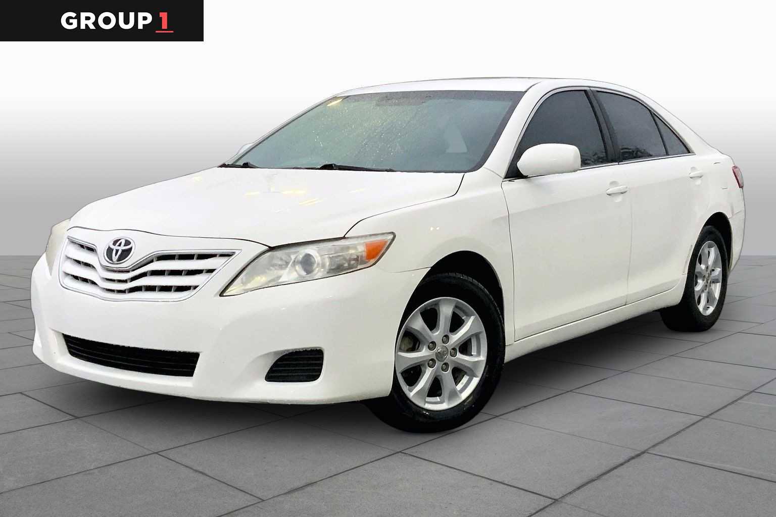 Used 2011 Toyota Camry LE w/ LE Extra-Value Pkg FWD image 1
