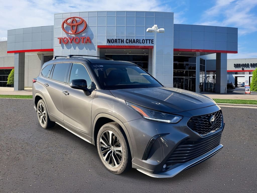 Used 2021 Toyota Highlander XSE