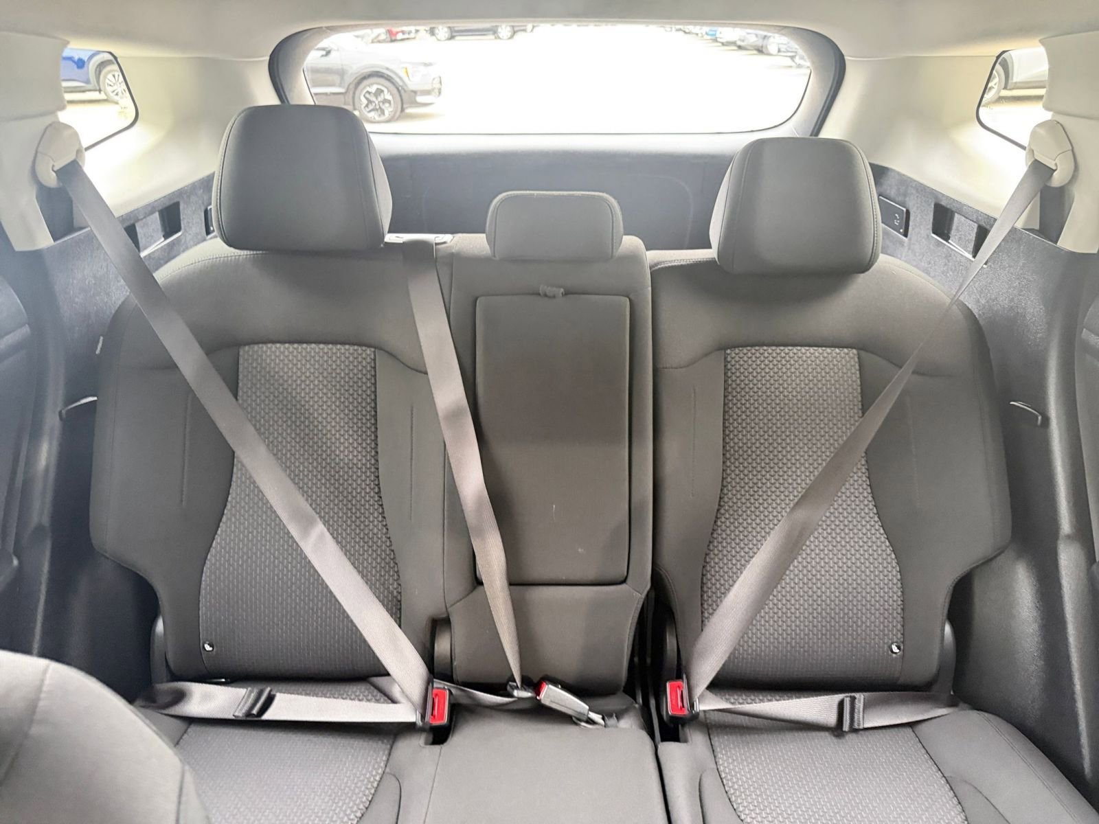 Used 2025 Kia Sportage LX image 38