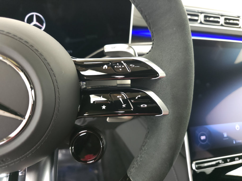 Used 2025 Mercedes-Benz S 63 AMG S image 13