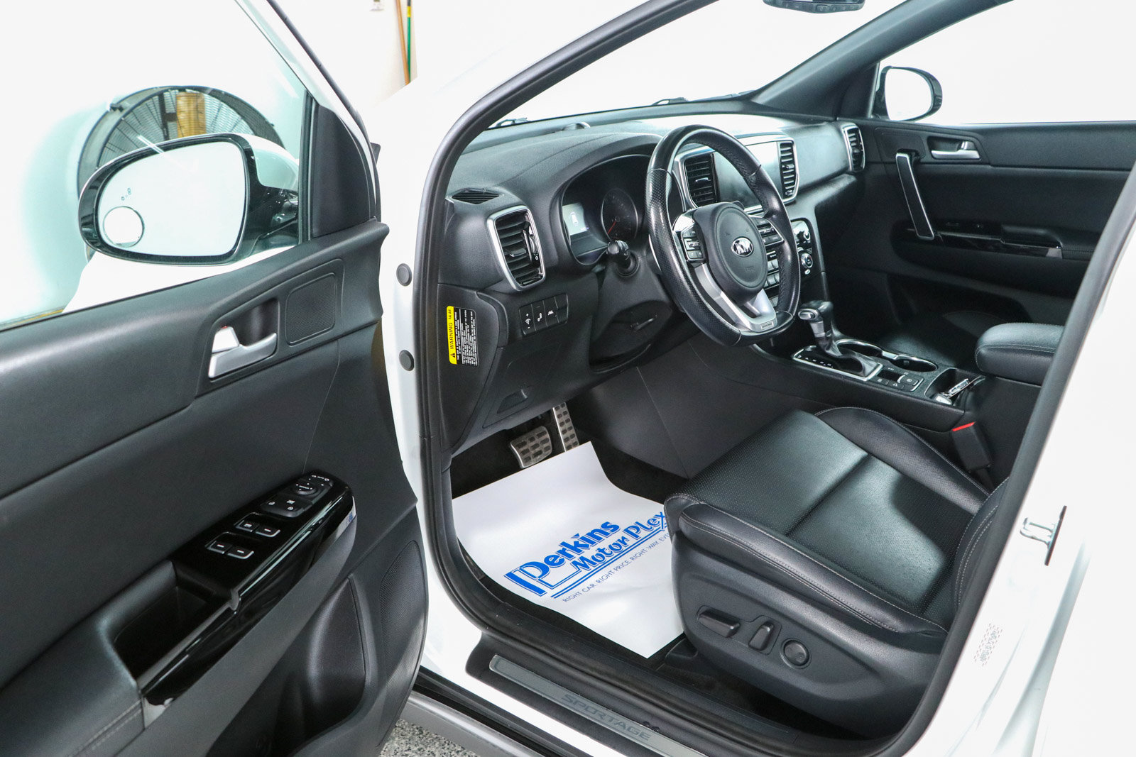 Used 2022 Kia Sportage Nightfall Edition w/ Nighfall AWD Premium Package image 3