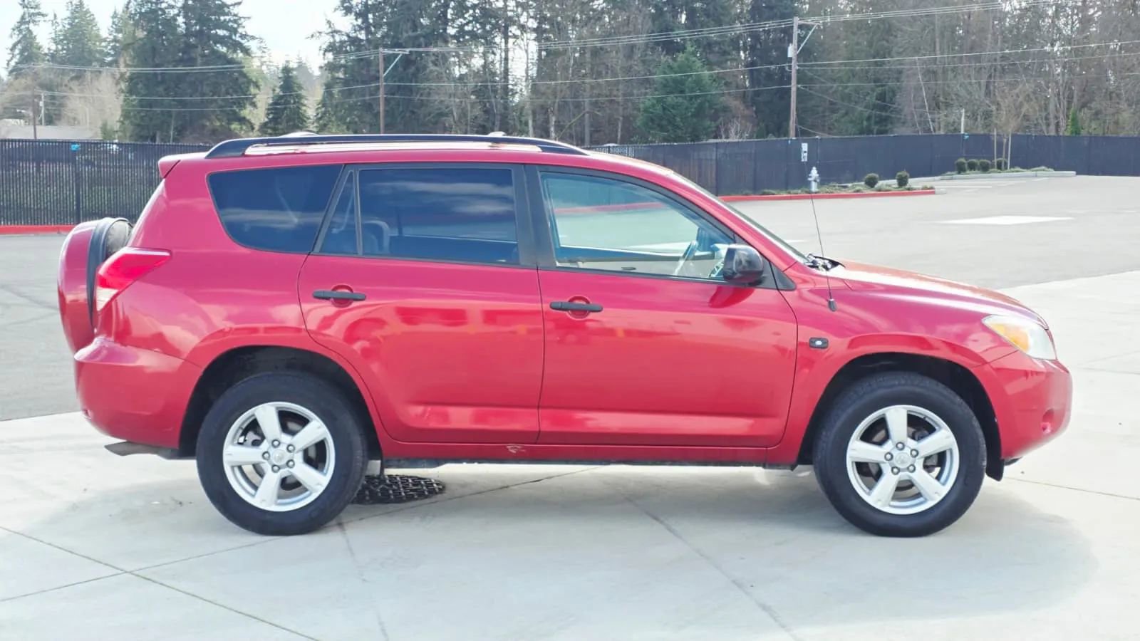 Used 2008 Toyota RAV4 Sport Utility 4D image 6