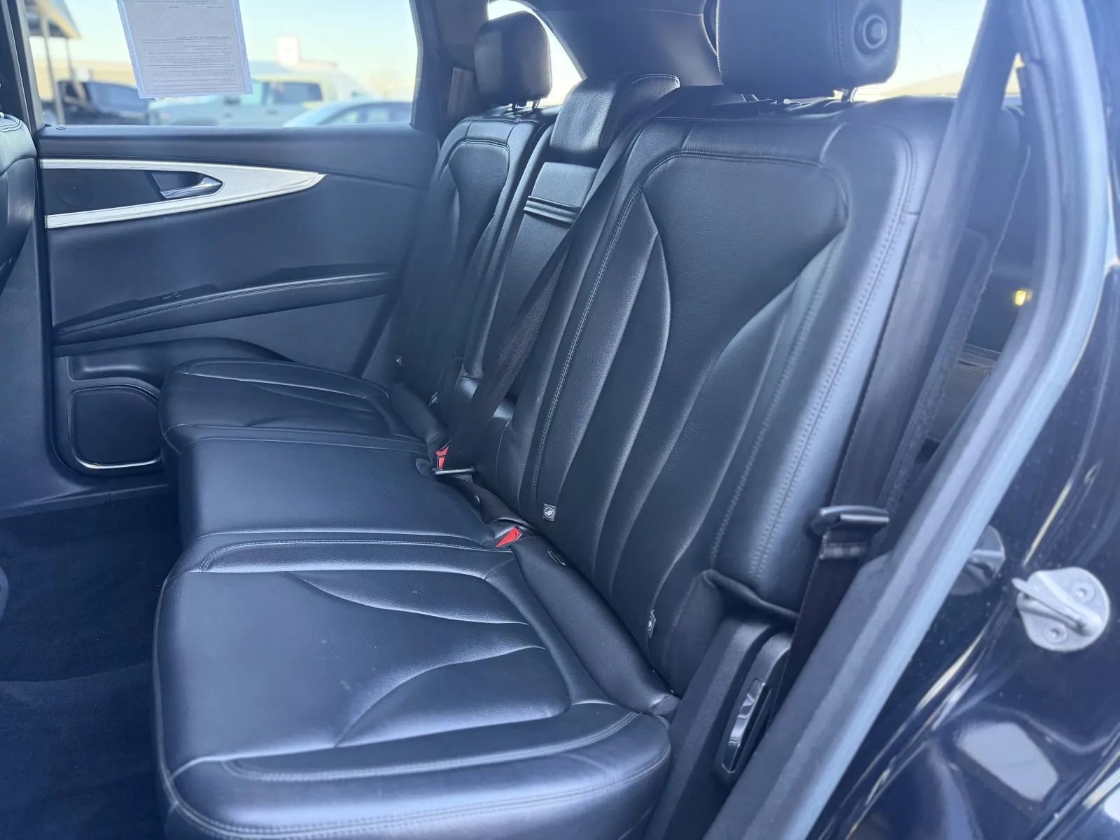 Used 2016 Lincoln MKX Premiere FWD image 16