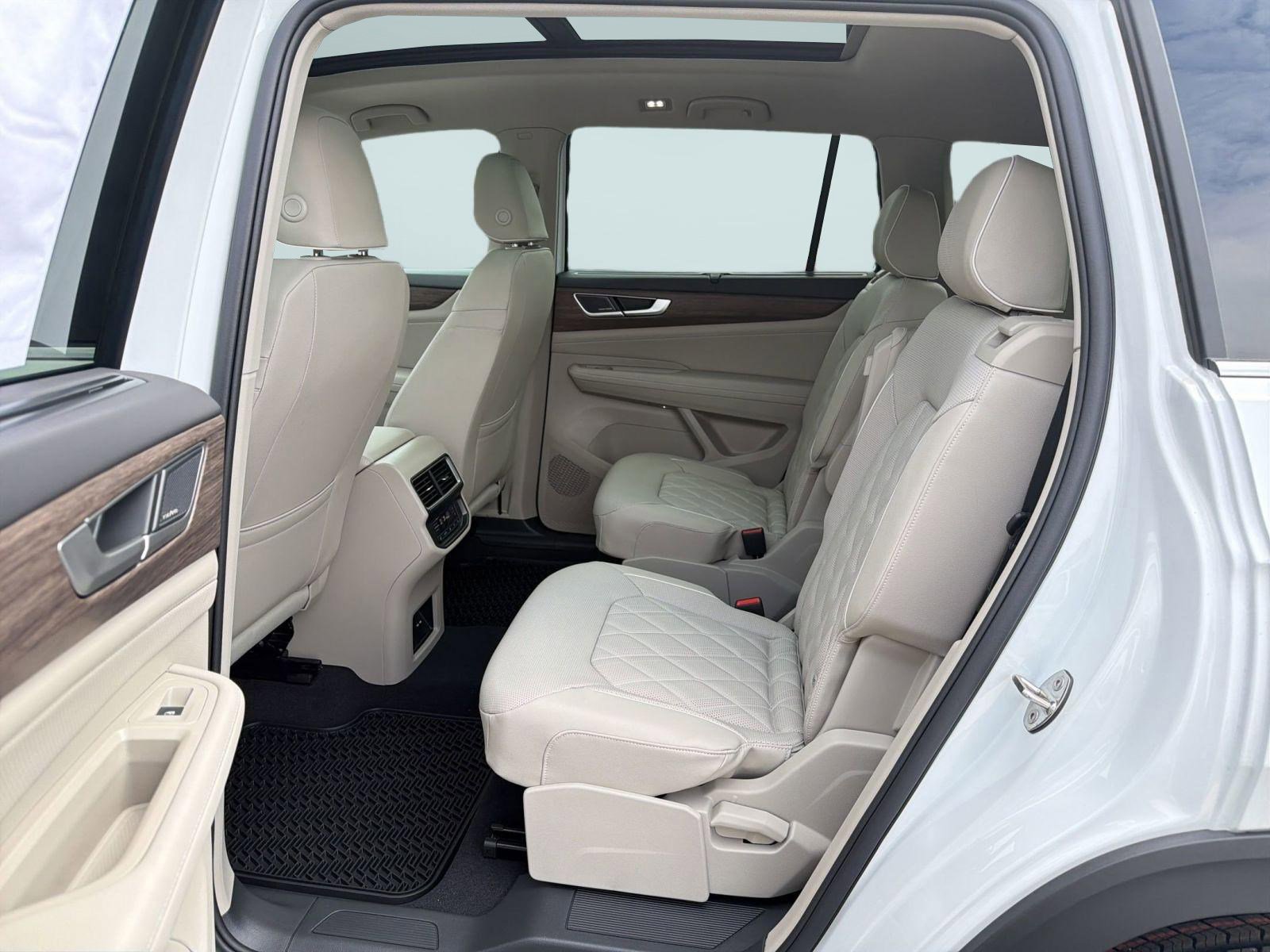 New 2026 Volkswagen Atlas SEL Premium R-Line image 14
