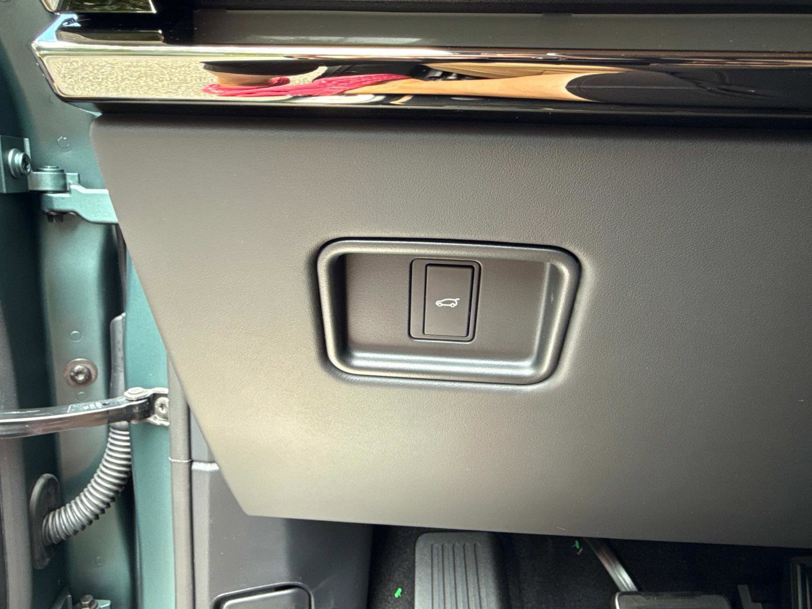 New 2025 Land Rover Range Rover Sport SV Edition Two image 29