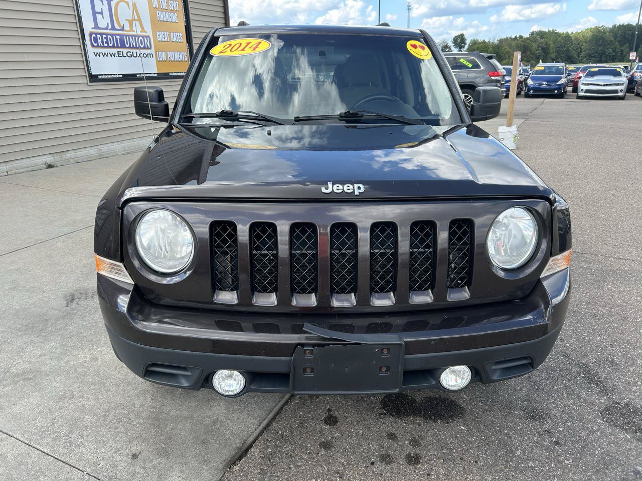 Used 2014 Jeep Patriot Latitude FWD image 2