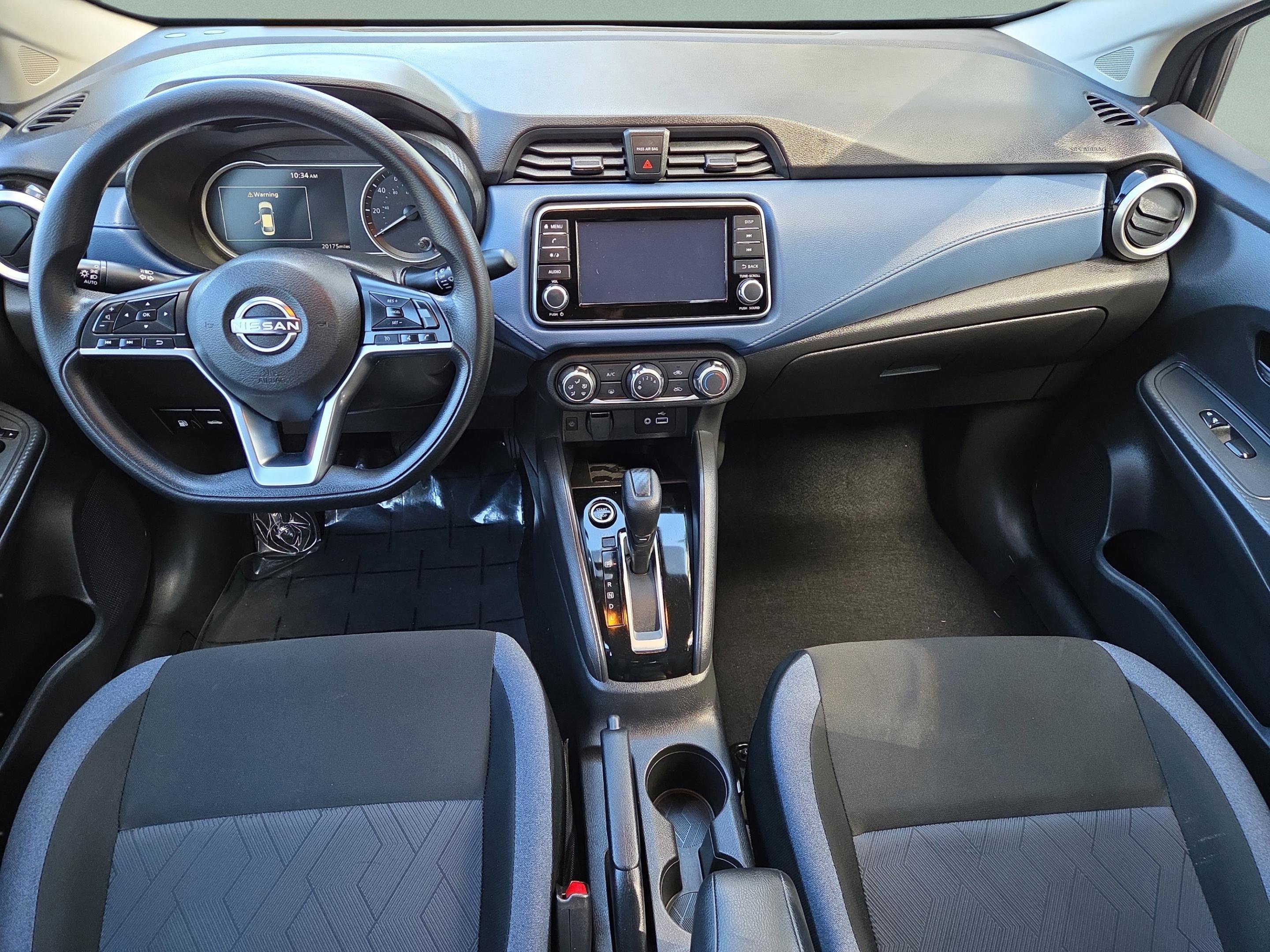 Used 2025 Nissan Versa SV image 10