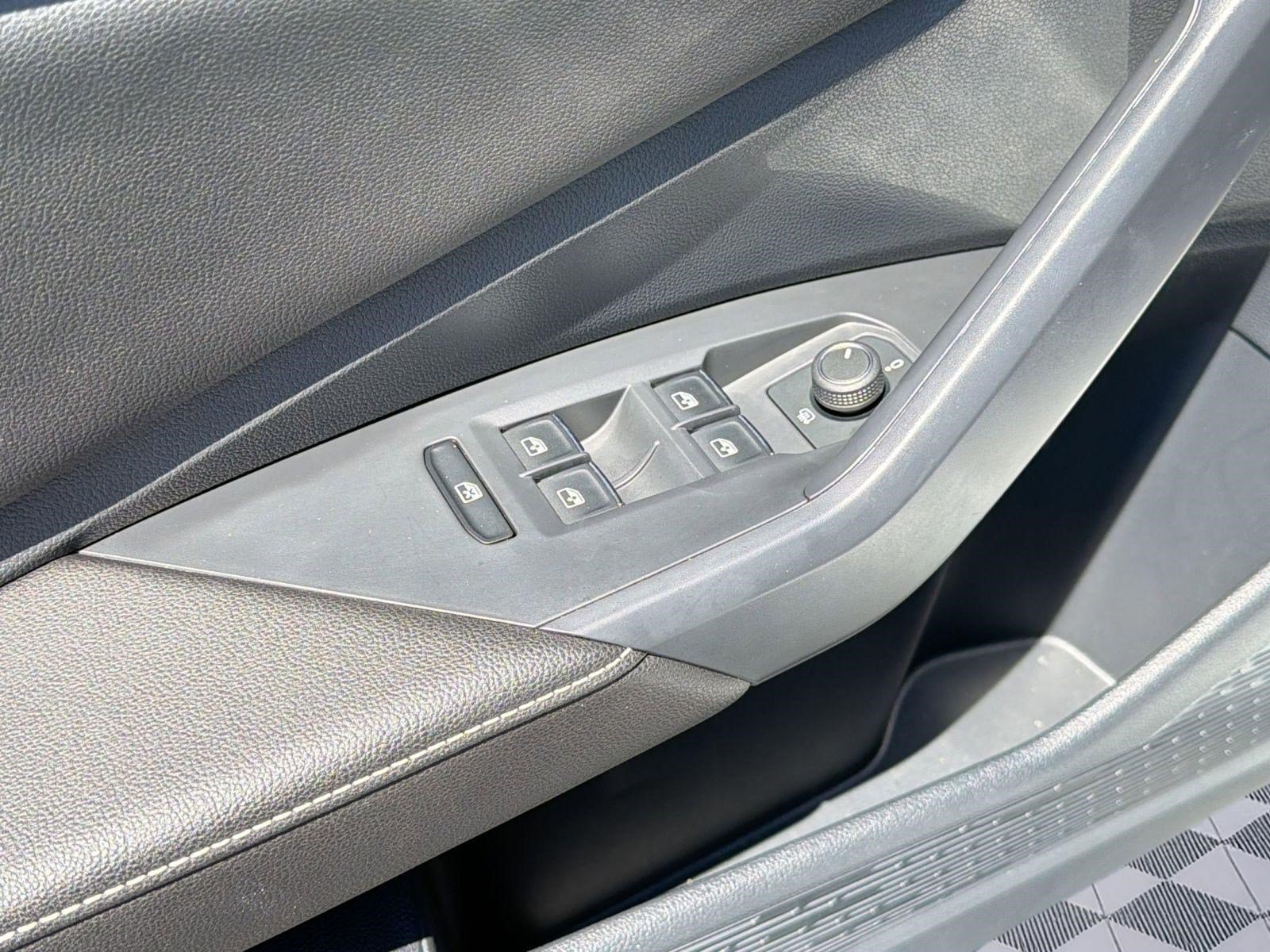 Certified 2024 Volkswagen Jetta Sport FWD image 12