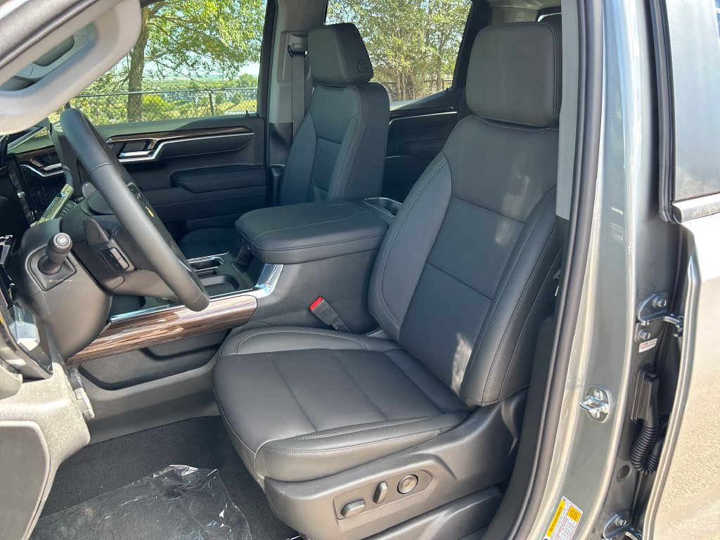 New 2026 Chevrolet Silverado 1500 LT w/ Z71 Off-Road Package AWD/4WD image 16