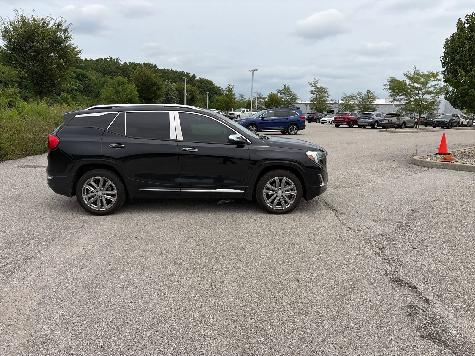 Used 2018 GMC Terrain Denali w/ Advanced Safety Package AWD/4WD image 9