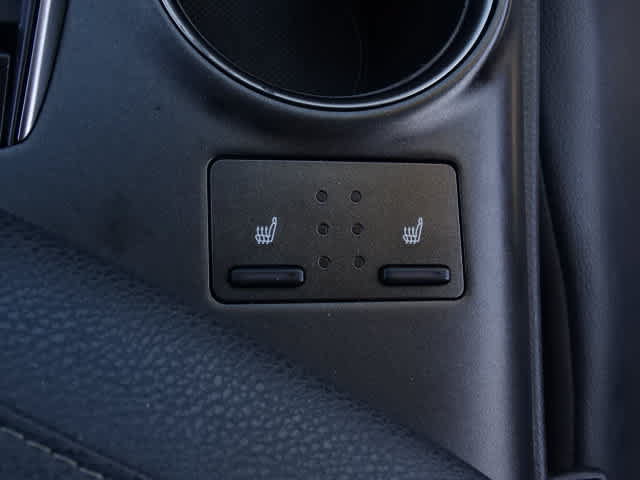 Certified 2022 Toyota Camry XSE FWD image 31