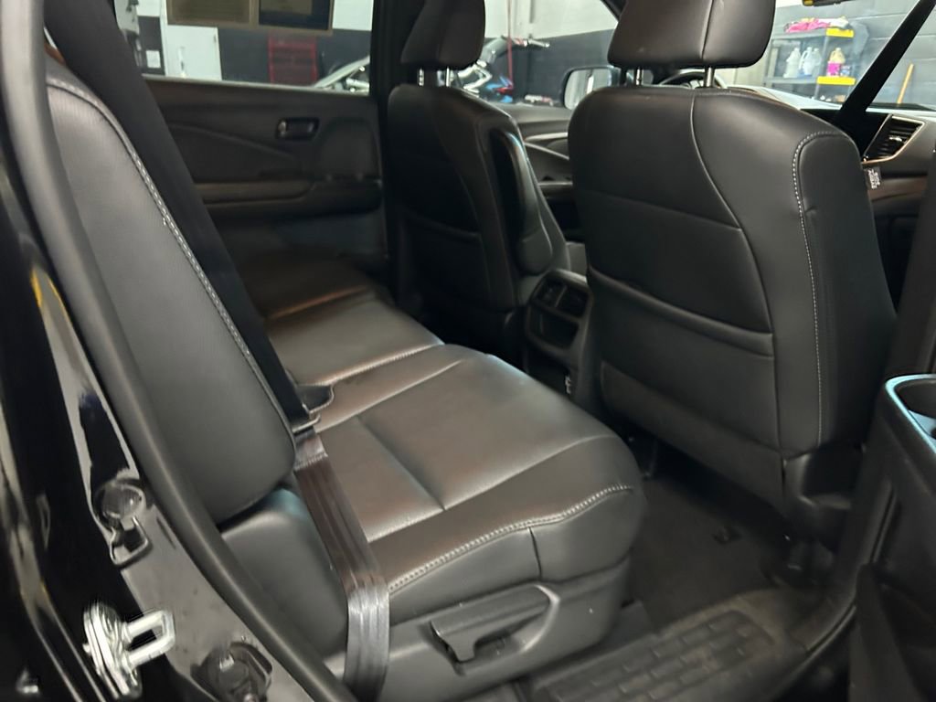 Used 2023 Honda Passport EX-L image 21
