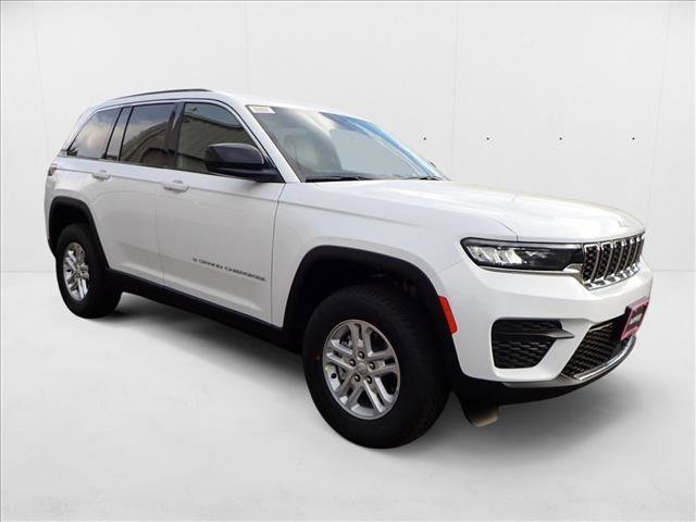 New 2025 Jeep Grand Cherokee Laredo w/ Luxury Tech Group I image 6