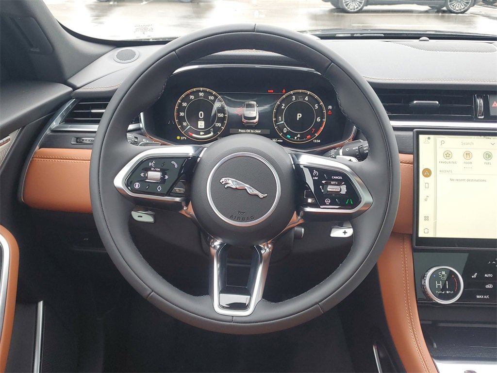 New 2025 Jaguar F-PACE R-Dynamic S image 29