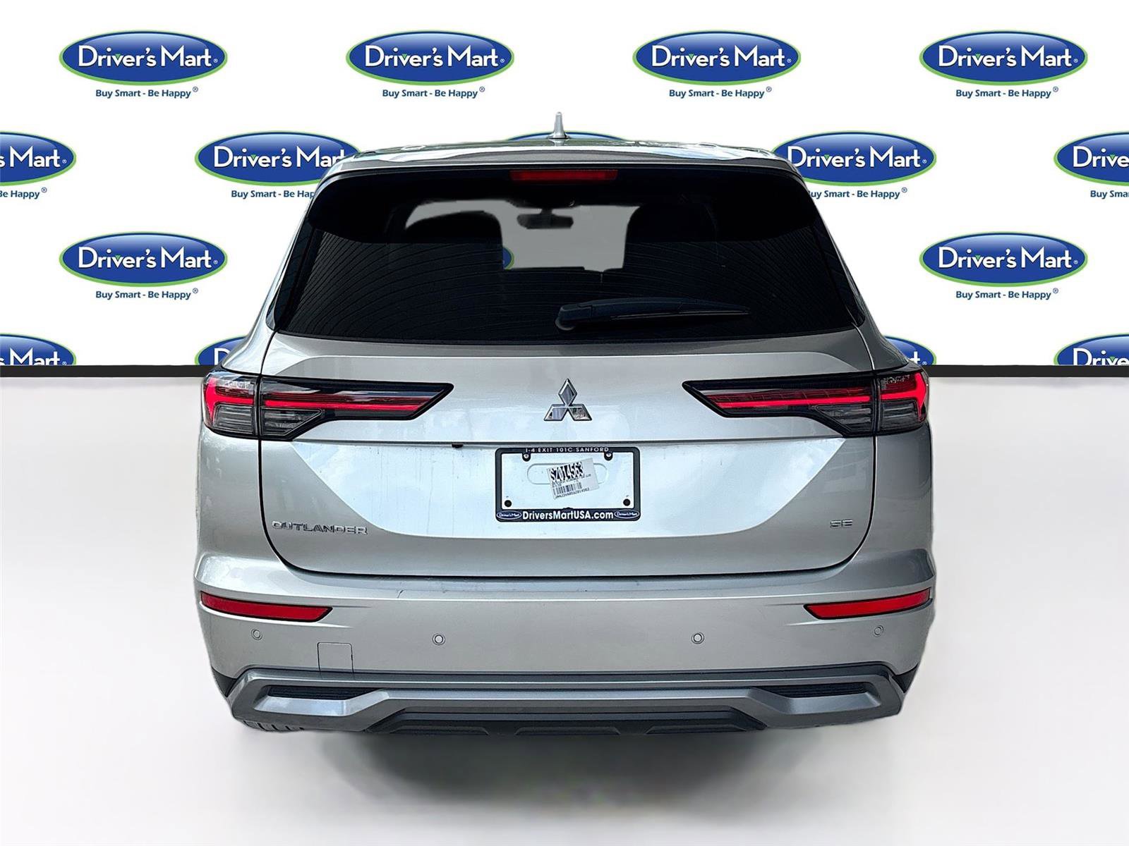 Used 2025 Mitsubishi Outlander SE FWD image 6