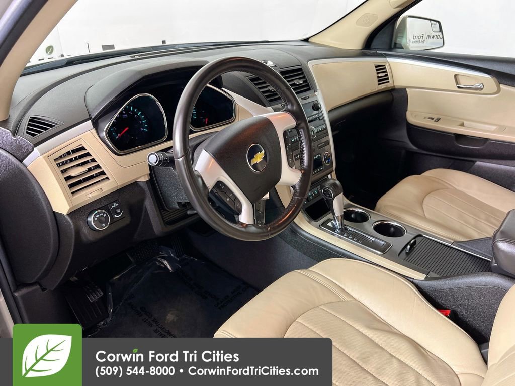 Used 2011 Chevrolet Traverse LTZ image 3