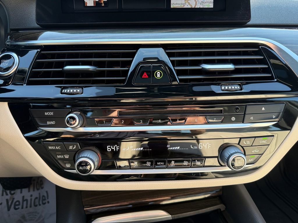 Used 2018 BMW 530e xDrive w/ Premium Package 2 image 27