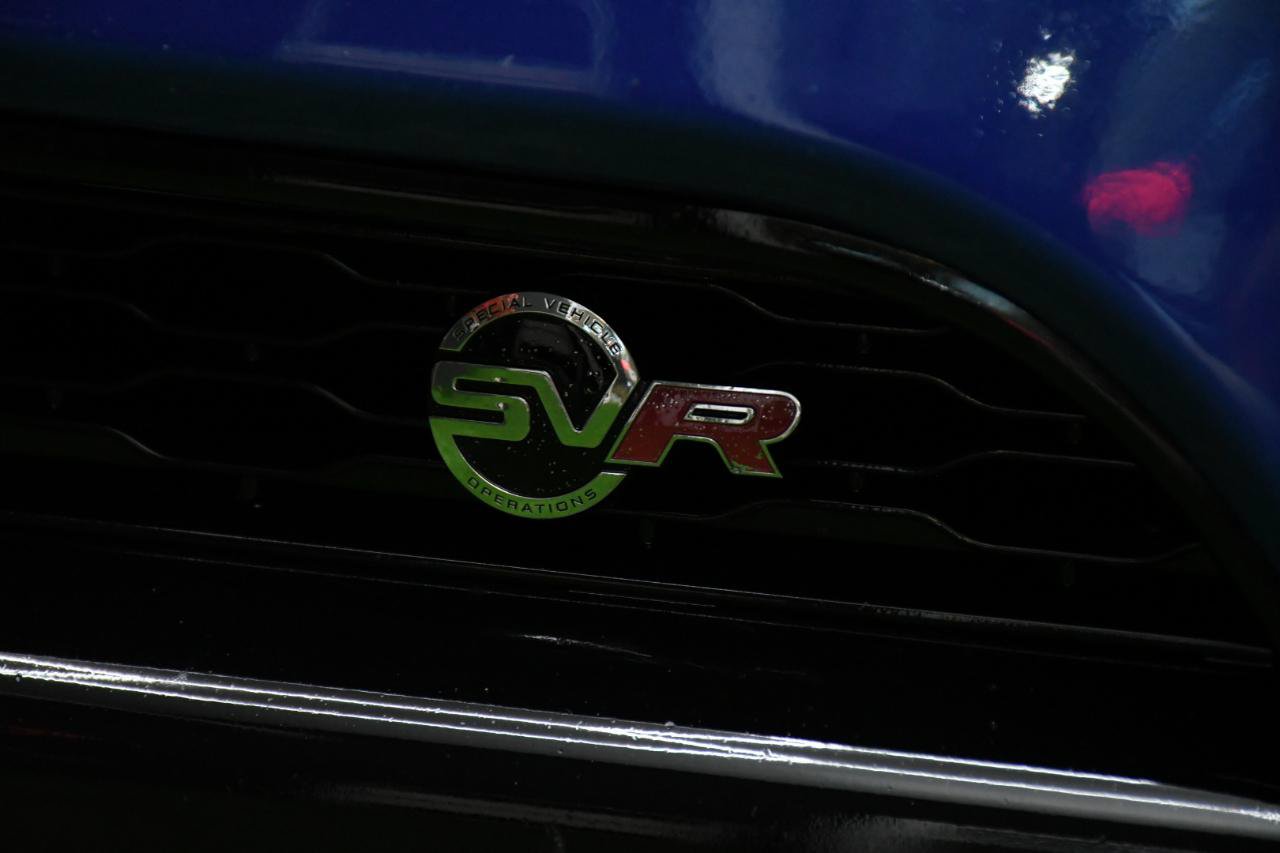 Used 2021 Land Rover Range Rover Sport SVR Carbon Edition AWD/4WD image 3