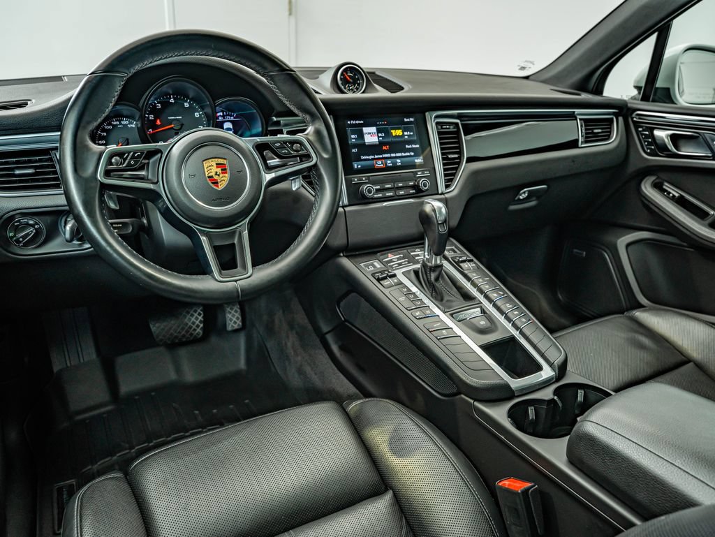Used 2018 Porsche Macan AWD/4WD image 4