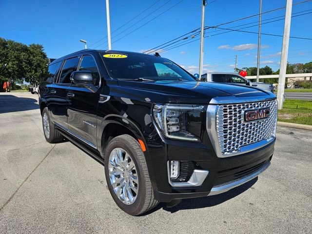 Used 2022 GMC Yukon XL Denali w/ Denali Ultimate Package image 7