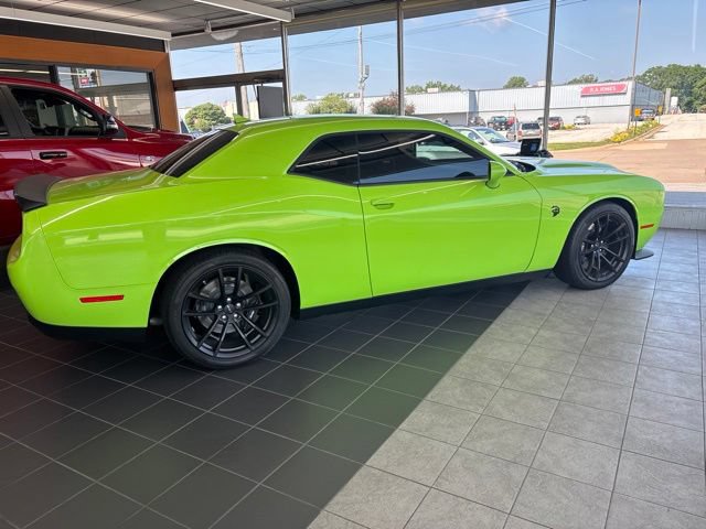Used 2023 Dodge Challenger SRT Hellcat RWD image 6