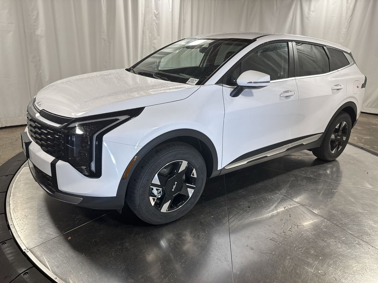 New 2026 Kia Sportage LX image 1