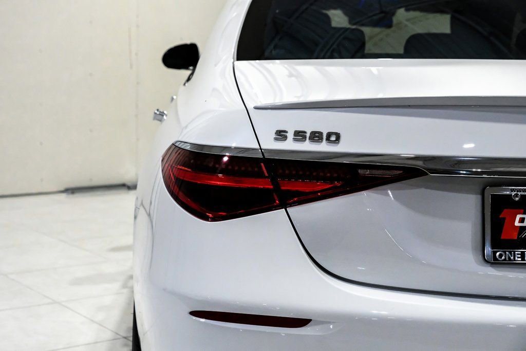 Used 2025 Mercedes-Benz S 580 4MATIC Sedan image 47
