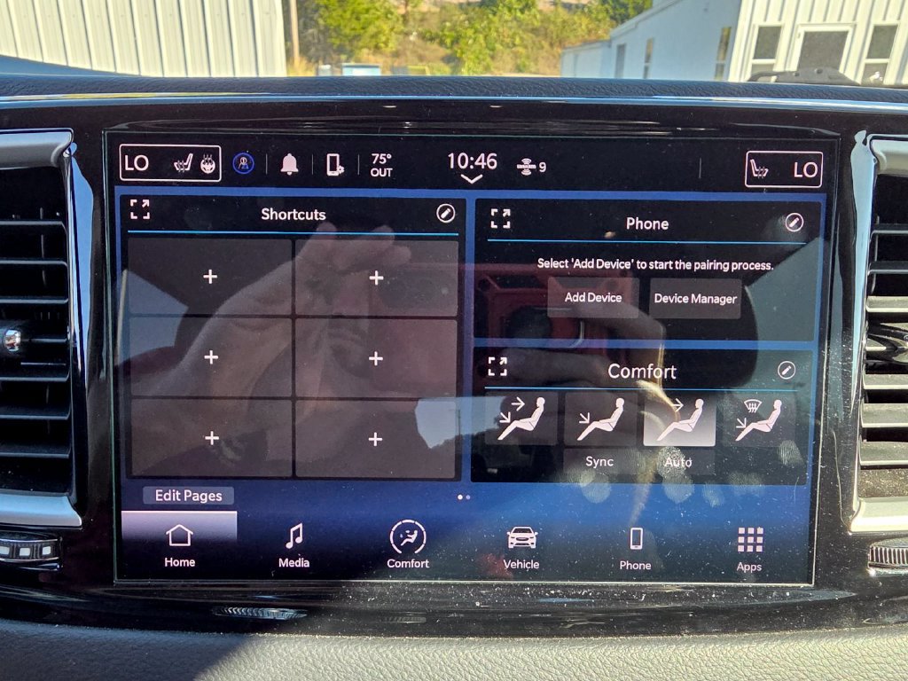 Used 2023 Chrysler Pacifica Touring-L FWD image 21