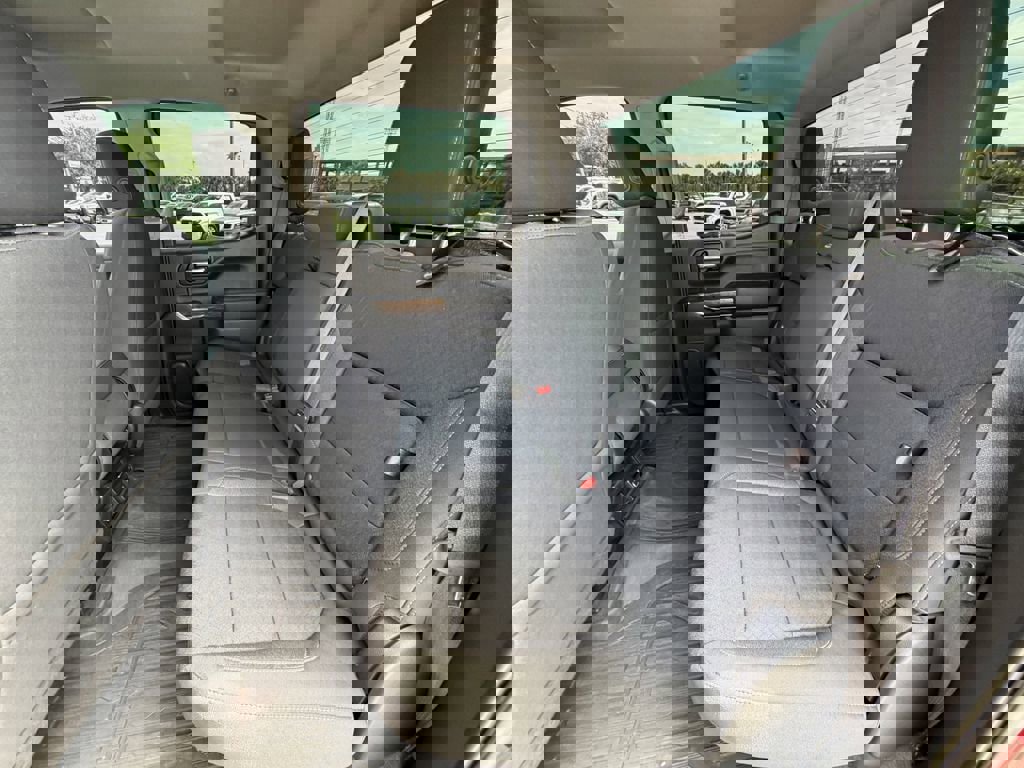 Used 2021 GMC Sierra 1500 Elevation image 17