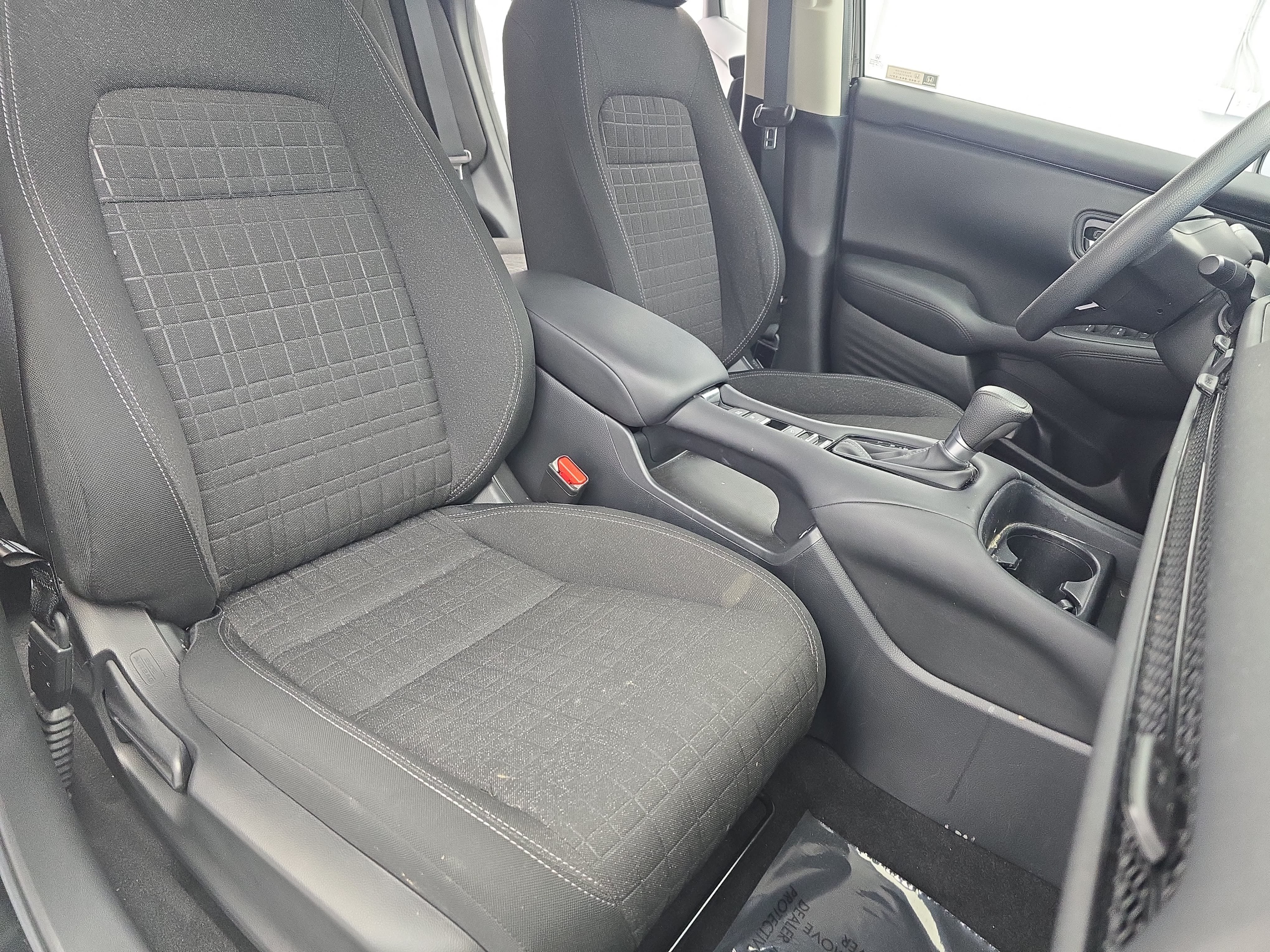 Used 2023 Honda HR-V LX image 10