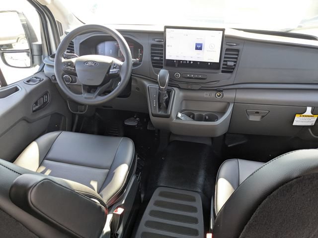 New 2026 Ford Transit 250 148 Medium Roof w/ Load Area Protection Package RWD image 20