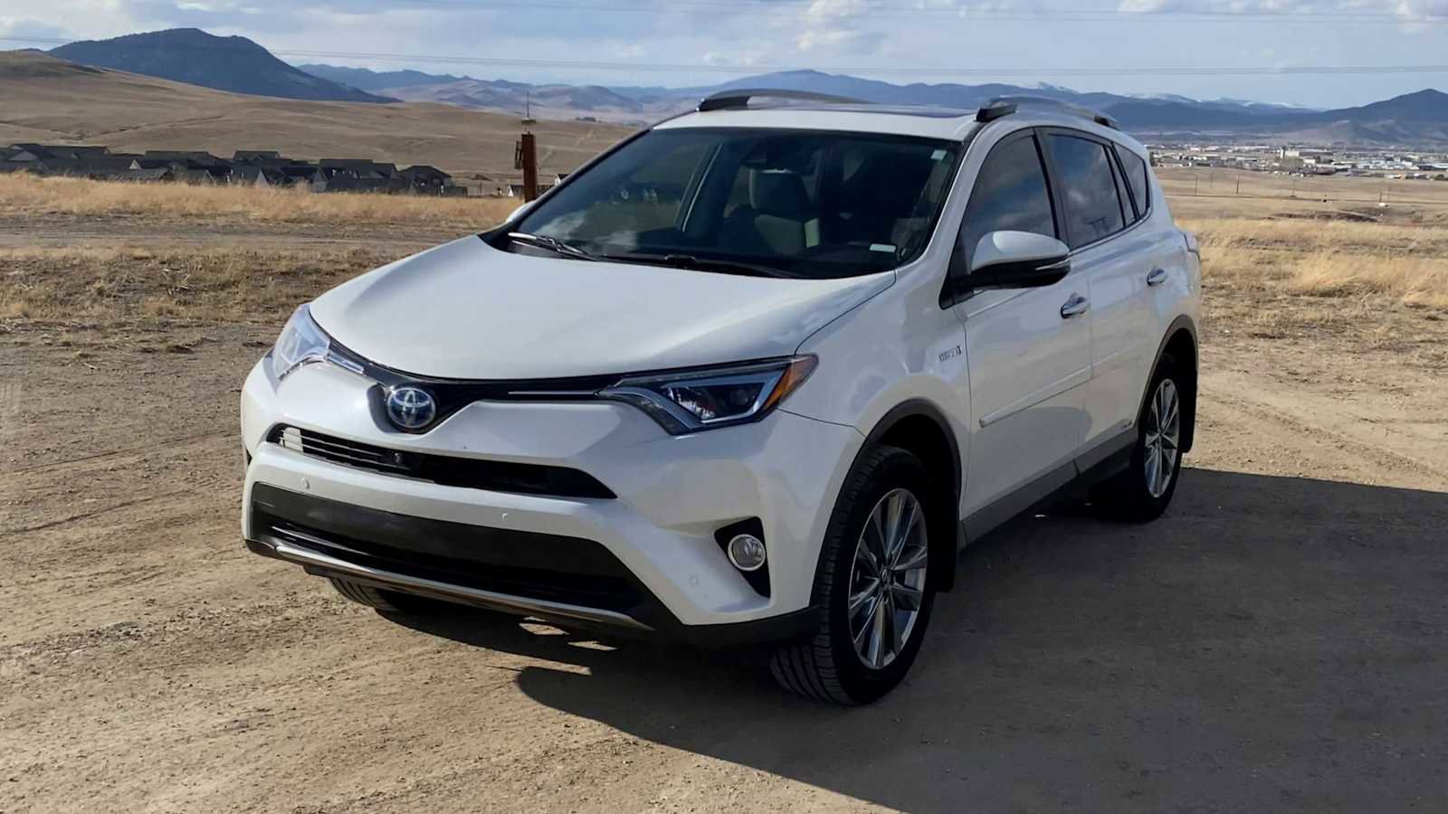 Used 2017 Toyota RAV4 Limited w/ Advanced Technology Package image 4