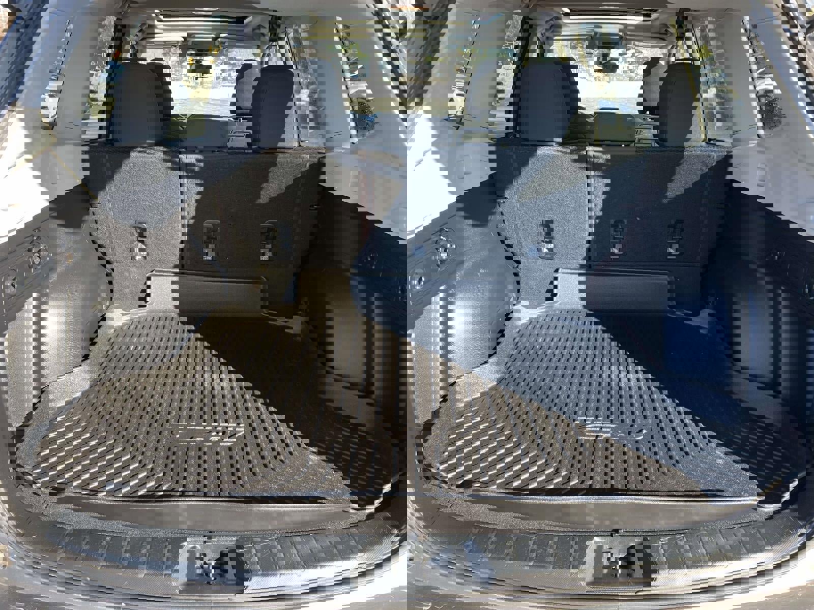 Used 2019 Subaru Forester Premium w/ All-Weather Package image 9