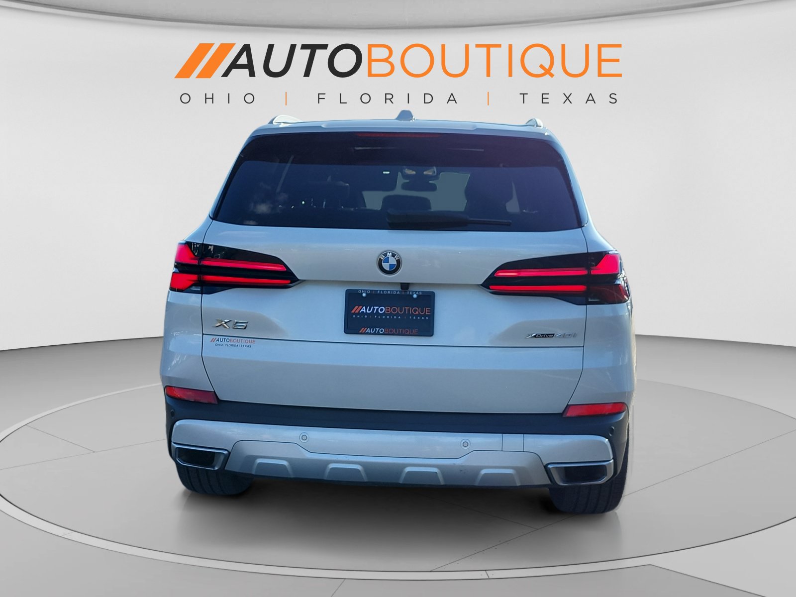 Used 2024 BMW X5 xDrive40i AWD/4WD image 4