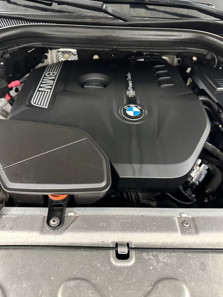 Used 2018 BMW X3 xDrive30i w/ Premium Package AWD/4WD image 7