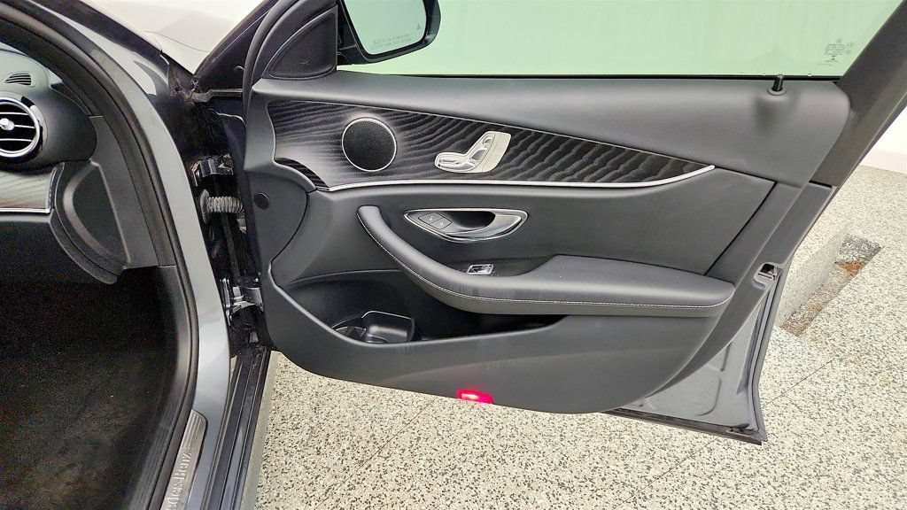 Used 2020 Mercedes-Benz E 350 Sedan image 25