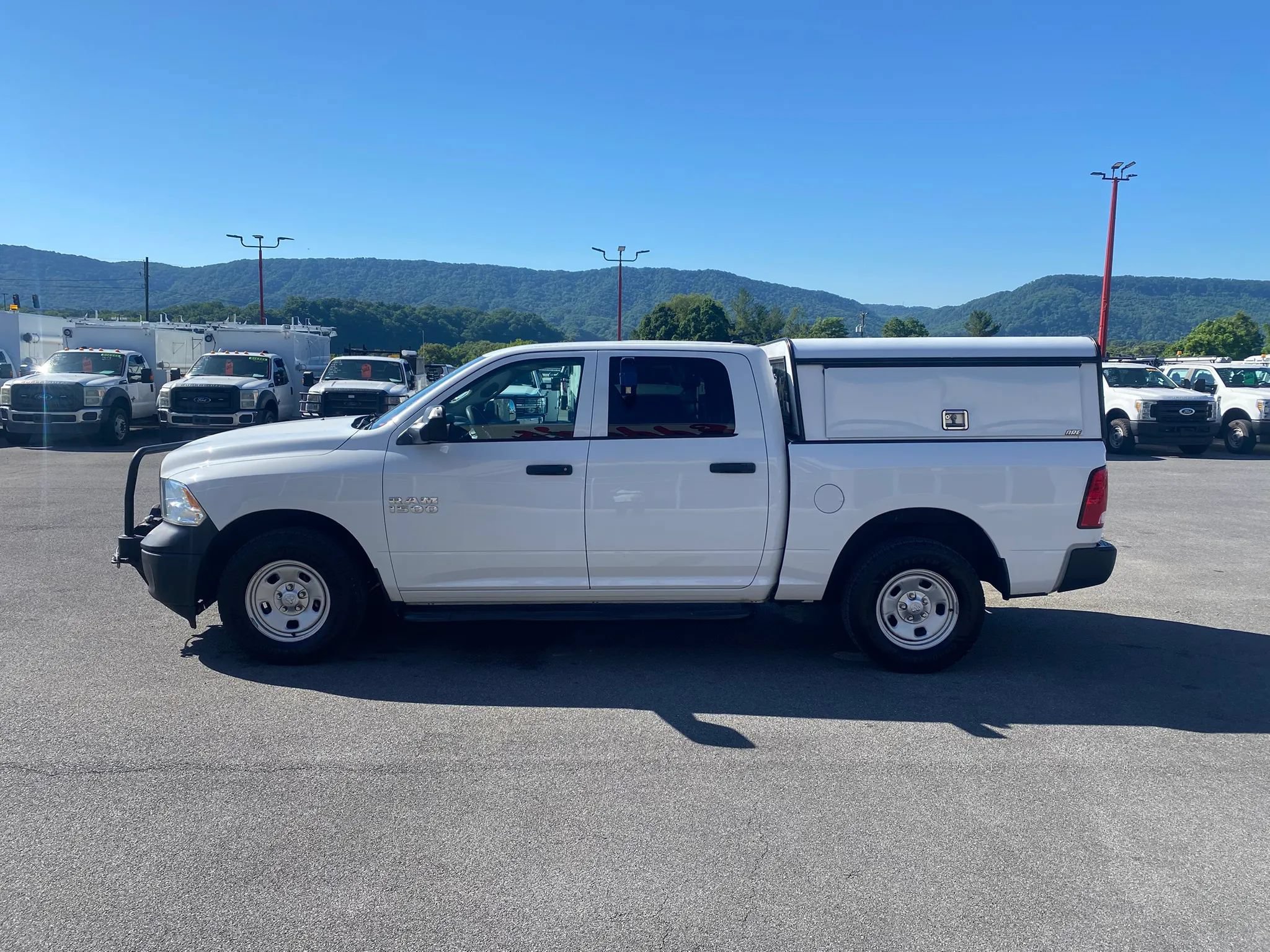 Used 2016 RAM 1500 ST AWD/4WD image 5
