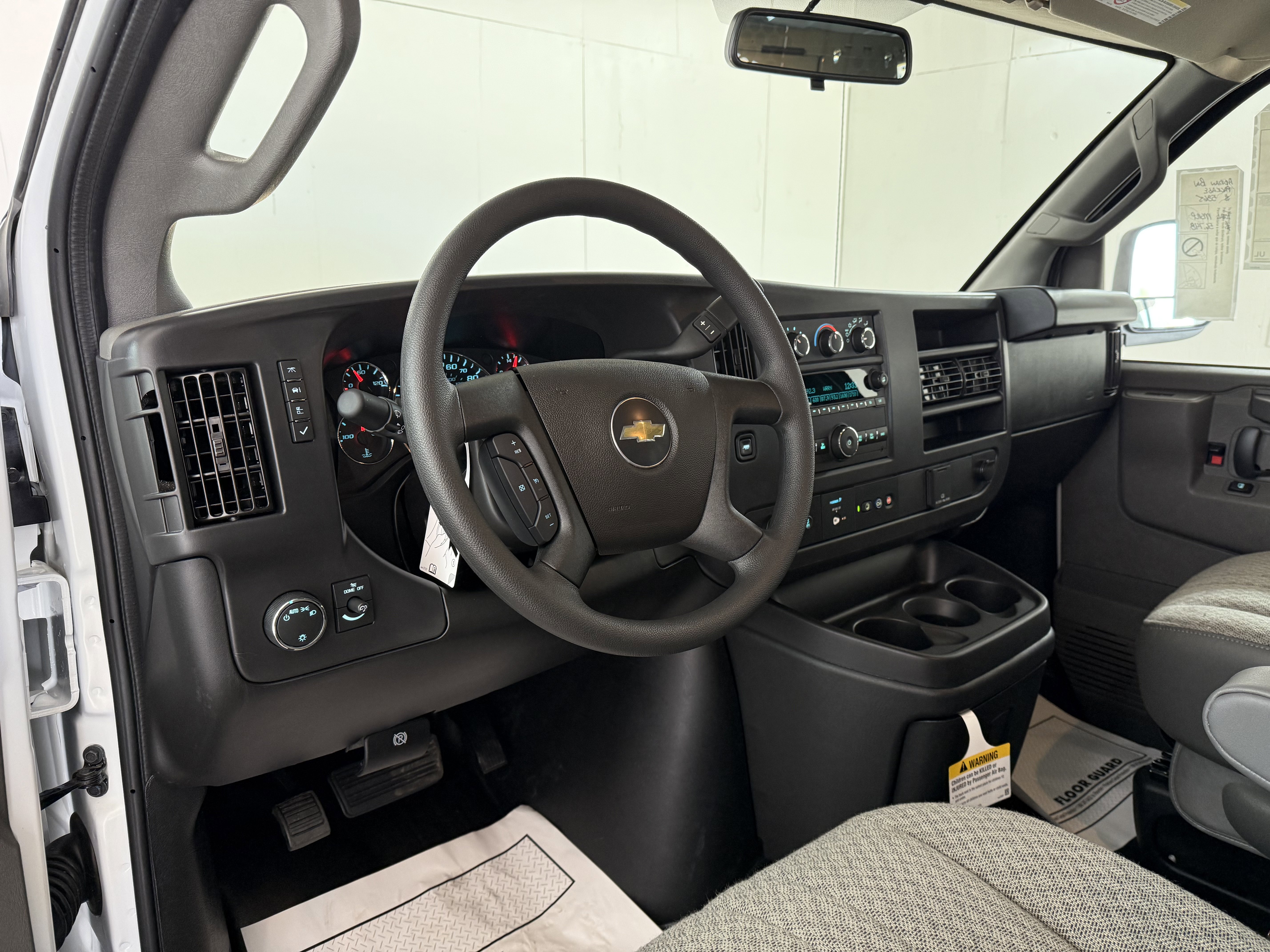 New 2025 Chevrolet Express 3500 w/ Driver Convenience Package image 11