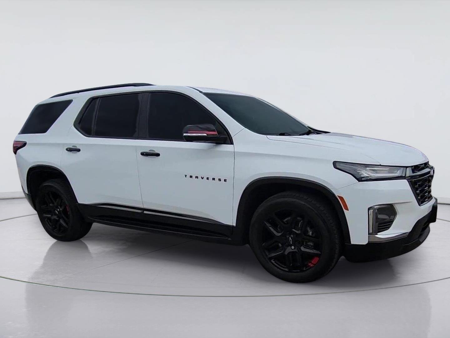 Certified 2022 Chevrolet Traverse Premier w/ Redline Edition AWD/4WD image 2